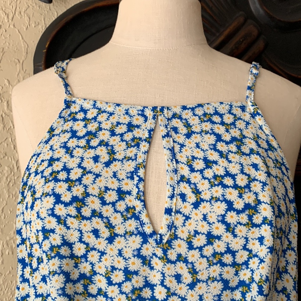 Charming Charlie’s Daisy Summer Dress